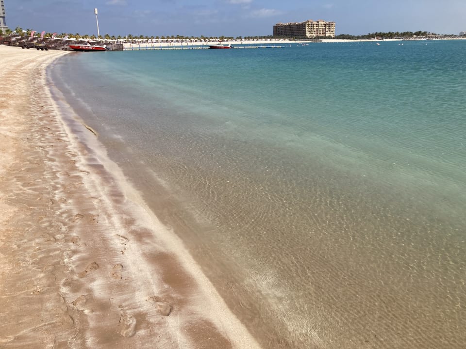 Strand Hampton by Hilton Marjan Island