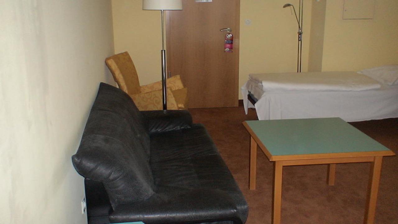 Obere Etage des Familienzimmers AMERON Berlin ABION Spreebogen Waterside
