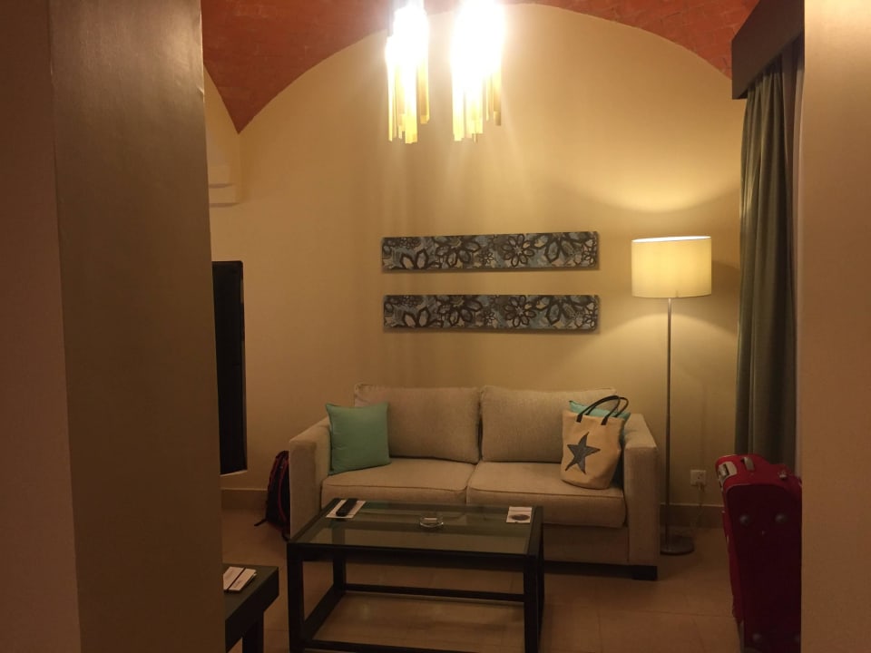 Kleine Sitzecke Deluxe Zimme The Cove Rotana Resort