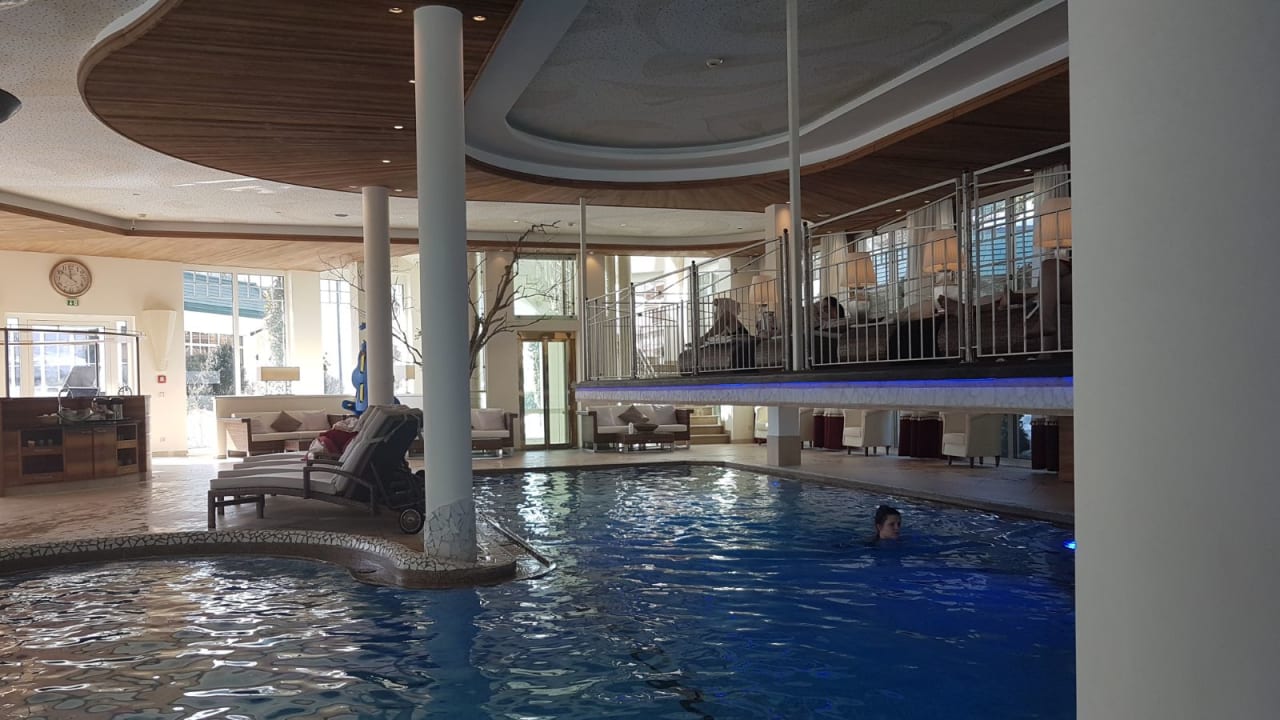 Pool Alpenresort Schwarz