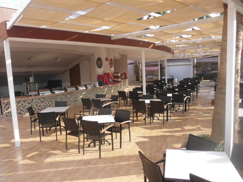 Eins von den Snackbars Hane Family Resort