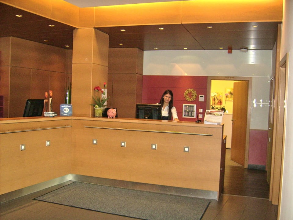 Freundlicher Empfang Hotel & Therme NOVA