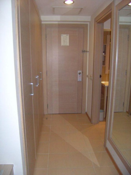 Eingangstür Side Breeze Hotel