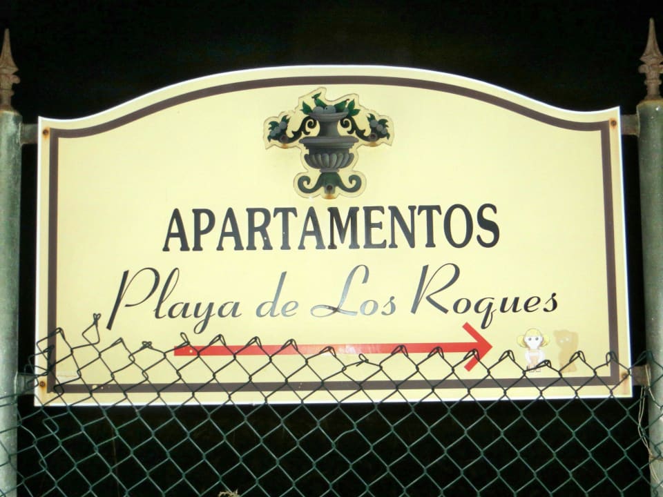 Wegweiser zum Hotel Apartments Playa de los Roques