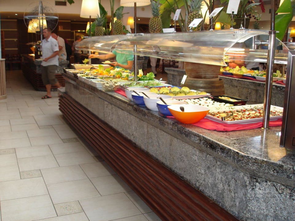 Blick auf das kalte Buffet allsun Hotel Eden Playa