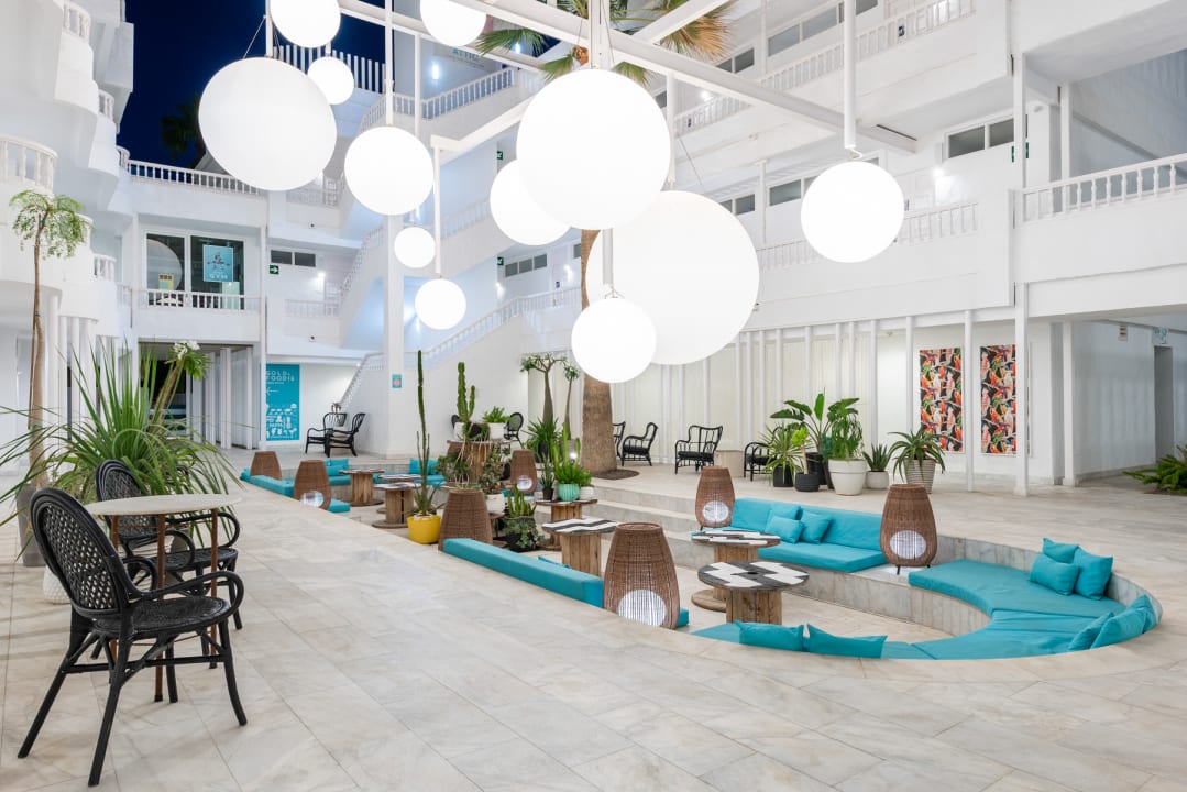 Lobby Hotel Gold by Marina