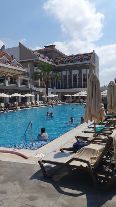 Pool Side Story Resort & Spa