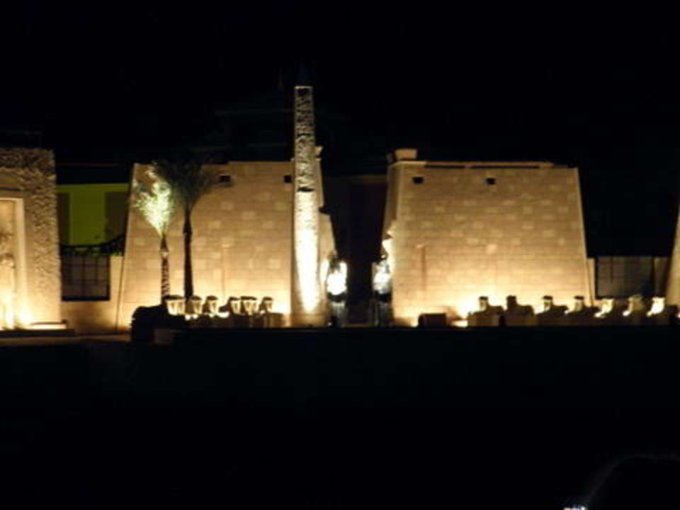 Światło i dźwięk Pickalbatros Alf Leila Wa Leila Resort - Neverland Hurghada