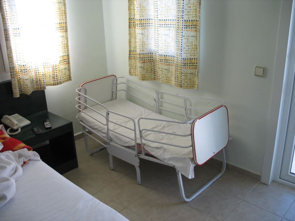 Łóżeczko dziecięce Daisy Garden Resort Hotel