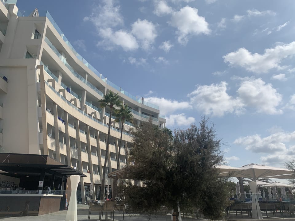 Außenansicht Aparthotel Fontanellas Playa