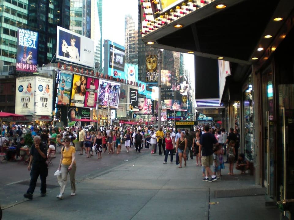 Times Square um die Ecke Hotel Edison