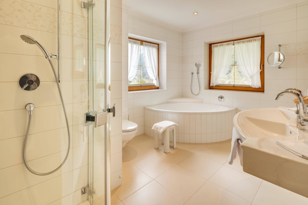 Penthouse Suite Badezimmer Hotel Edenlehen