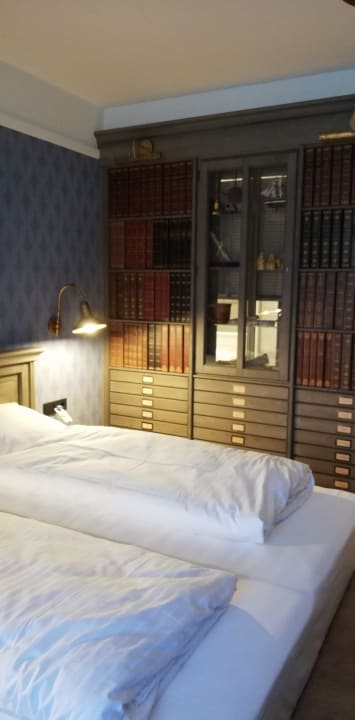 Zimmer Hotel Kronasar - The Museum Hotel