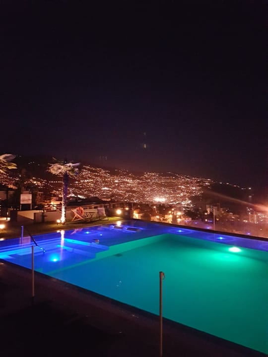 Pool Hotel Madeira Panoramico