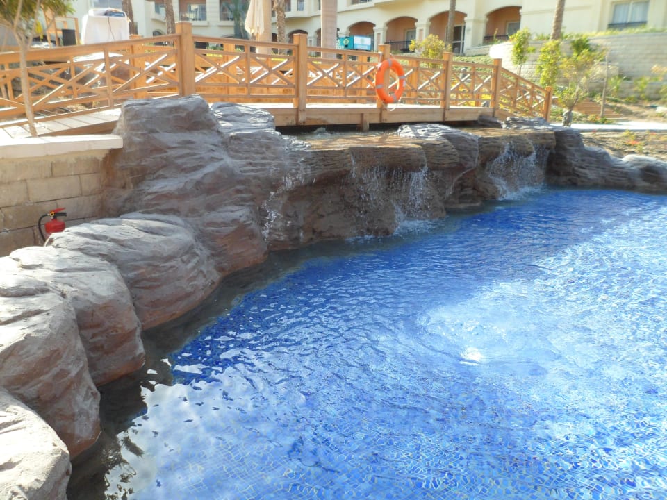 Part of pool Tropitel Sahl Hasheesh