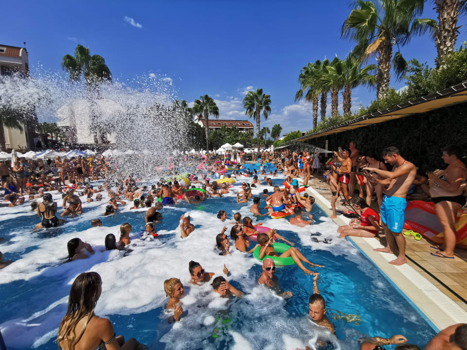 Pool Hane Family Resort