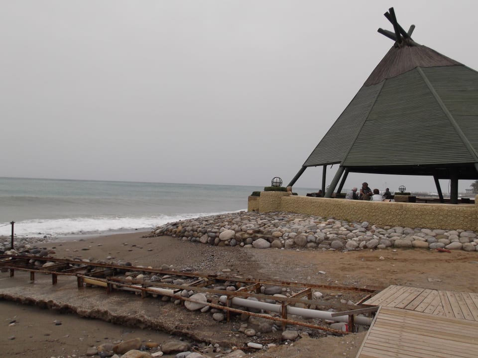 Der Steg ist noch nicht fertig Balmy Foresta