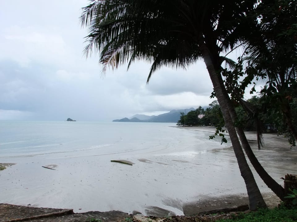 The beach during low tide Siam Bay Resort
