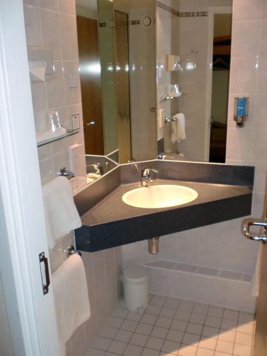 Bad Hotel Holiday Inn Express Inn Hammersmith