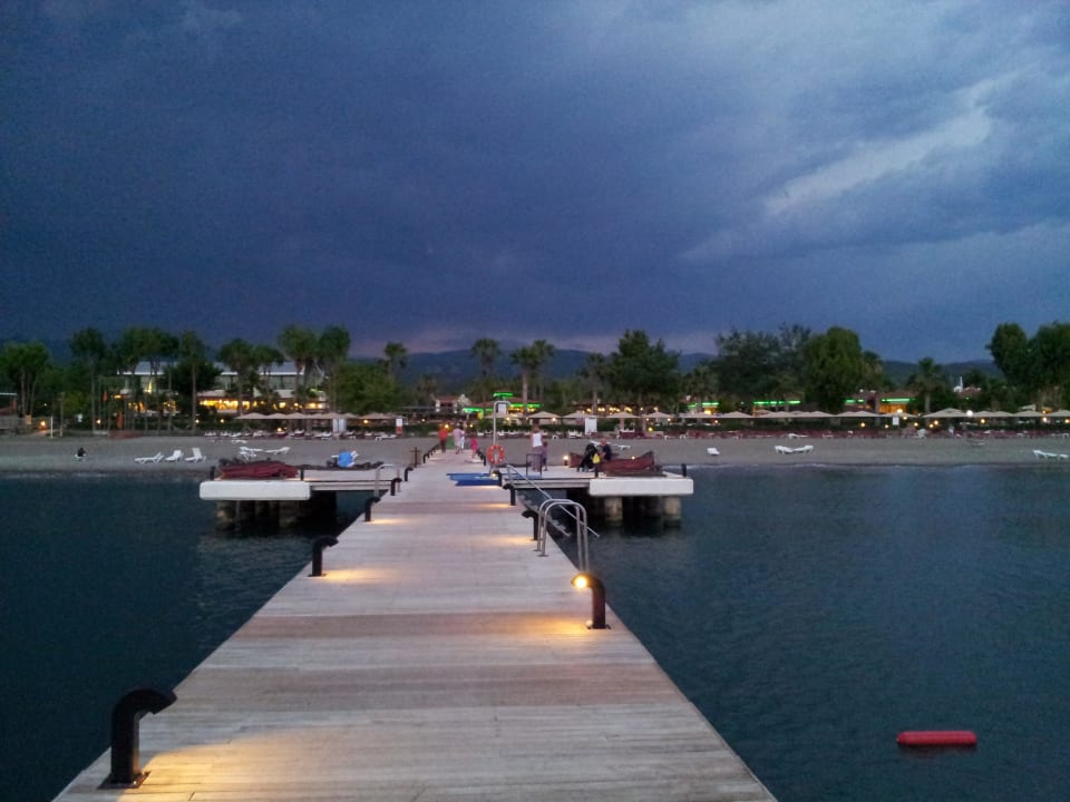 Vor dem Gewitter am Steg Club Tuana Fethiye
