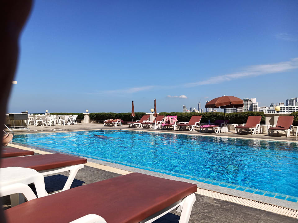 Pool Hotel Flipper Lodge