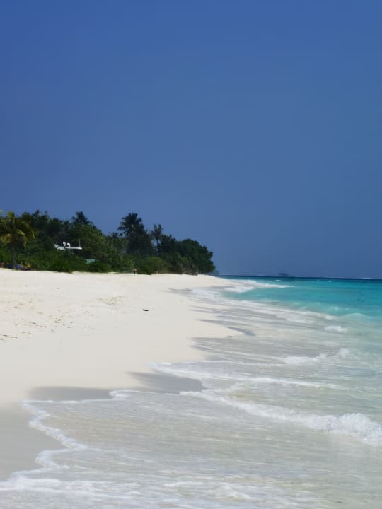 Strand Kuredu Island Resort & Spa