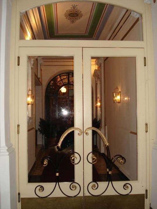 Eingang Hotel Altwienerhof