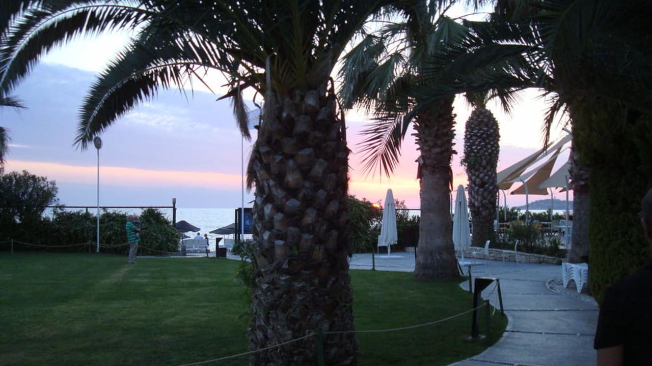 Weg zum Strand Hotel Ephesia