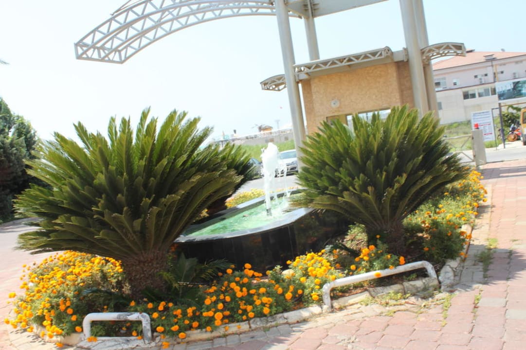 Eingang Aydinbey Famous Resort