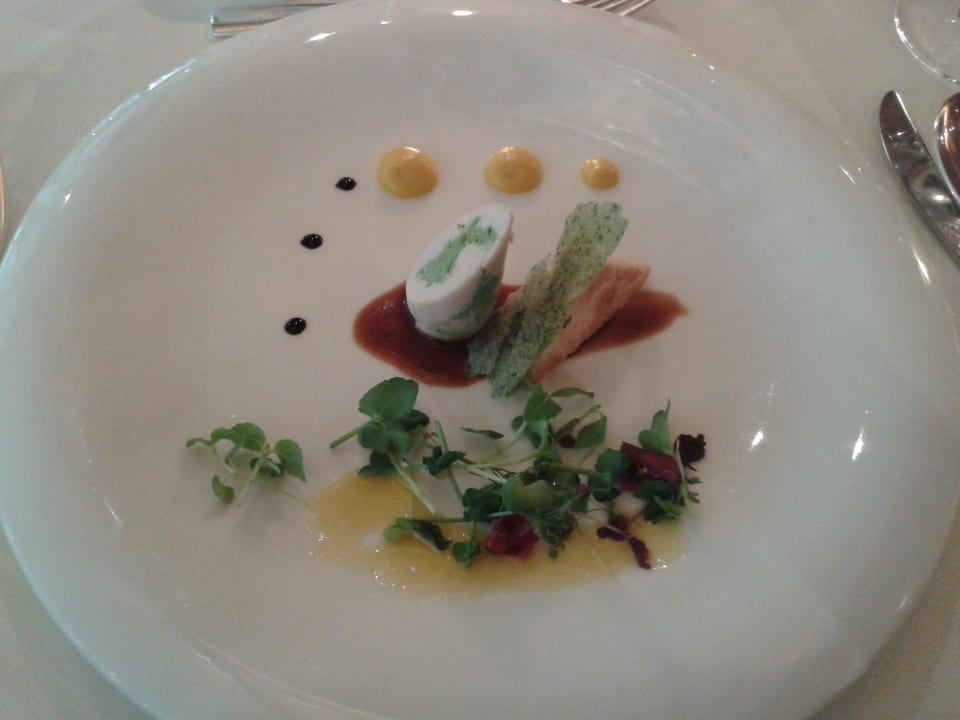 Geflügelroulade auf Karottencreme The Alpine Palace