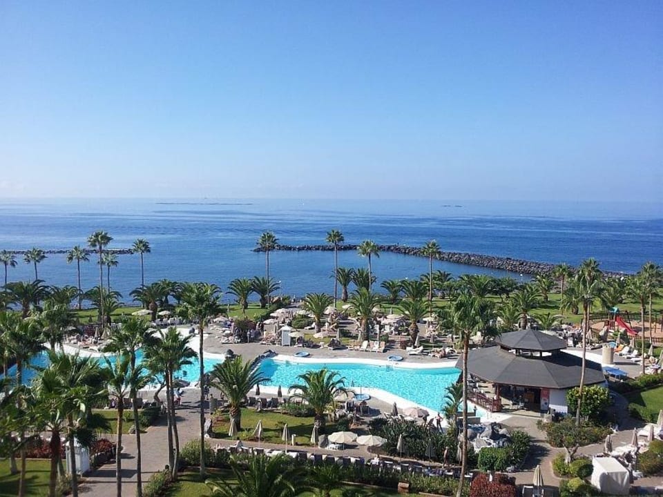 Blick von der Dachterrasse Hotel Riu Palace Tenerife