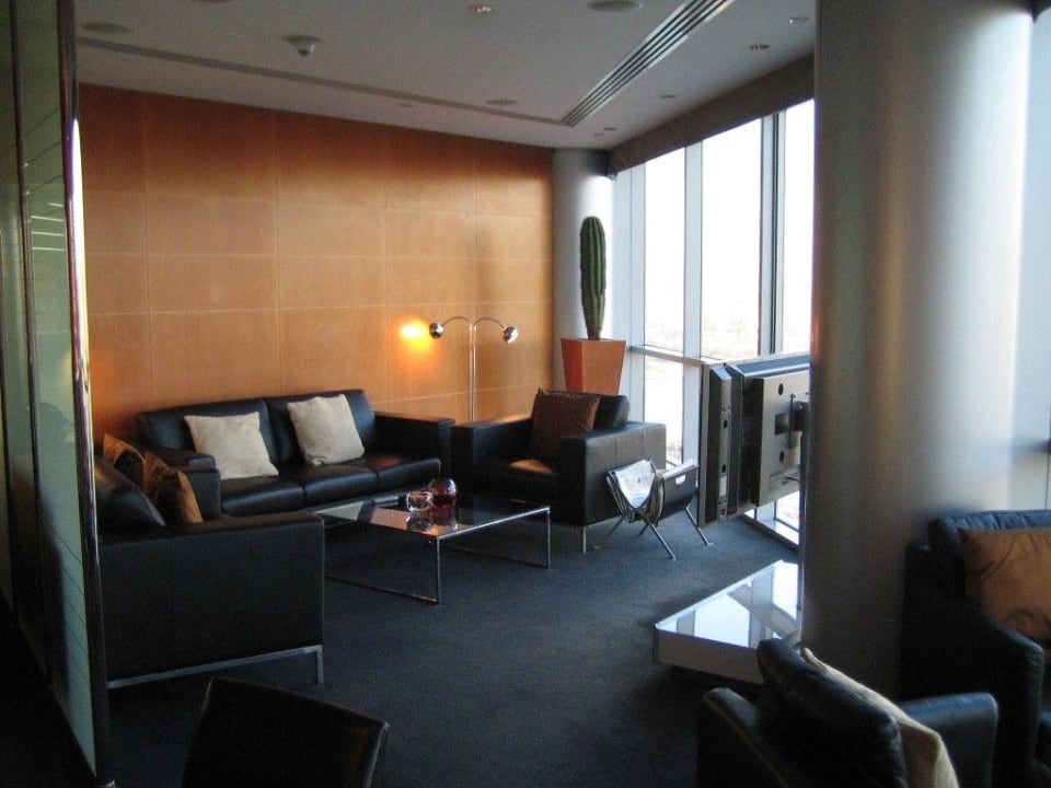 Hilton Dubai Creek Golden Sands Hotel Creek