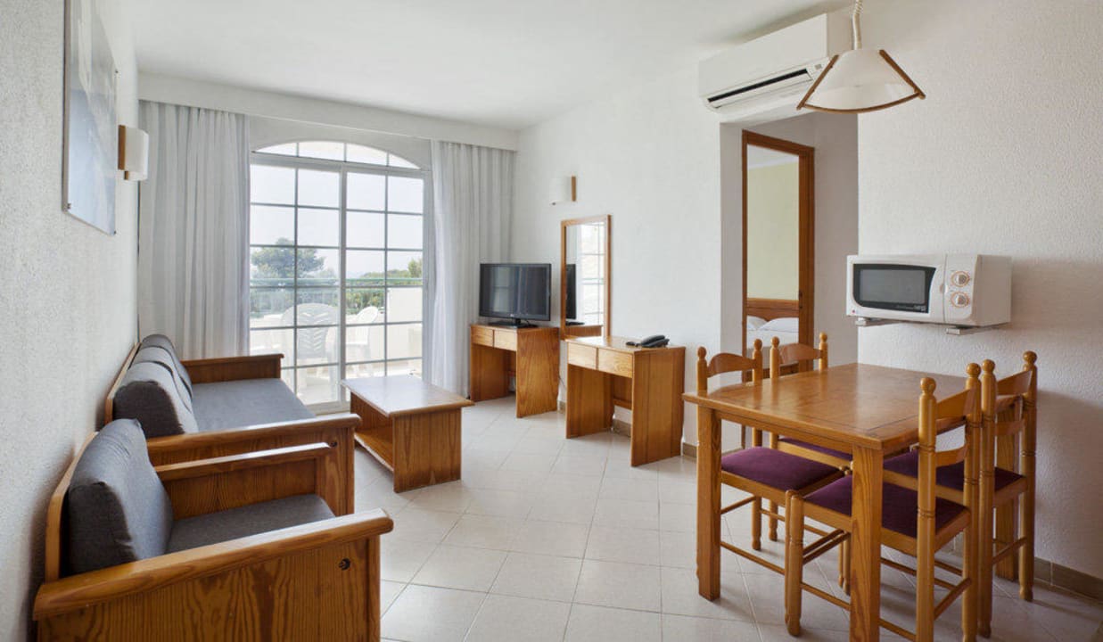 Habitación individual terraza Ilunion Menorca