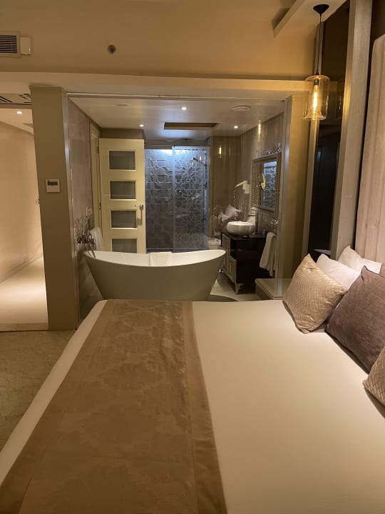 Zimmer Kaisol Romance Resort