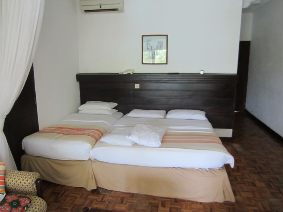 Doppel- plus Einerbett Hotel Traveller's Club