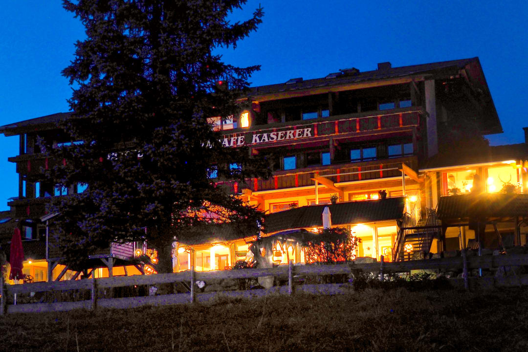Außenansicht Panorama Hotel Kaserer