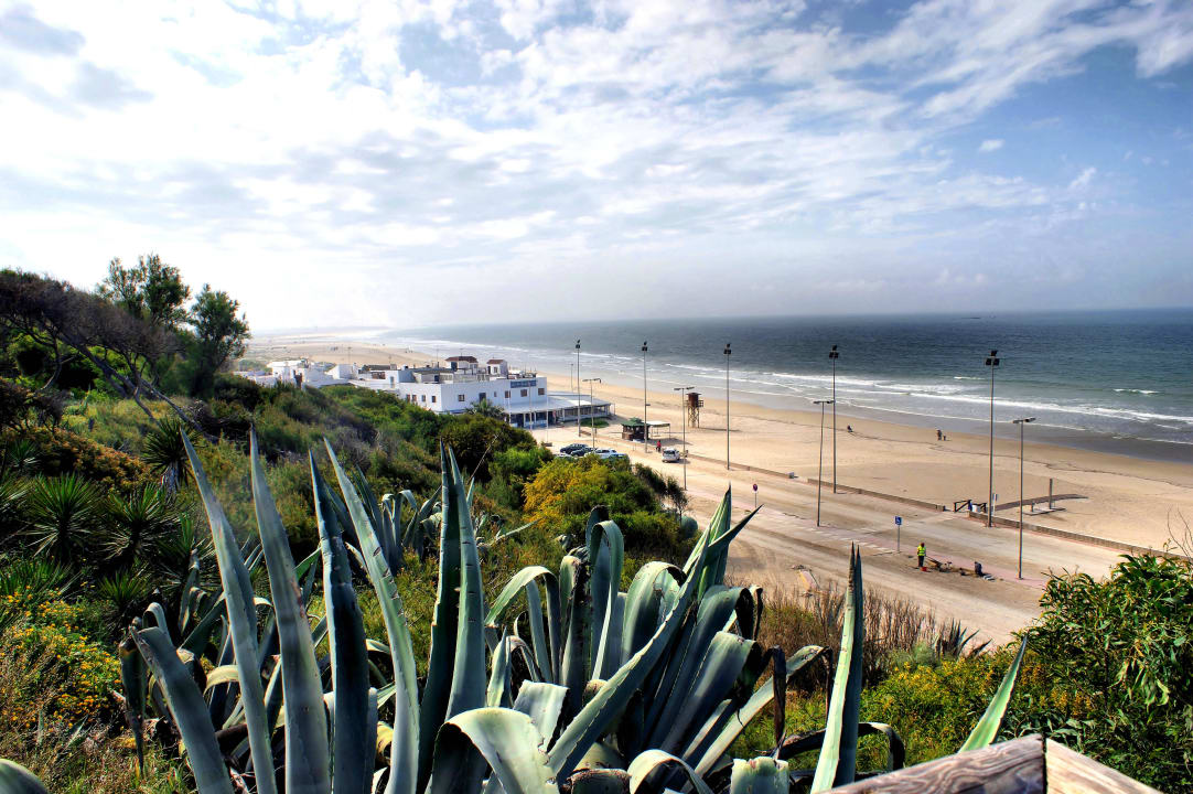 Ca 5 - 10 Min zu gehen. Fuerte Conil-Resort