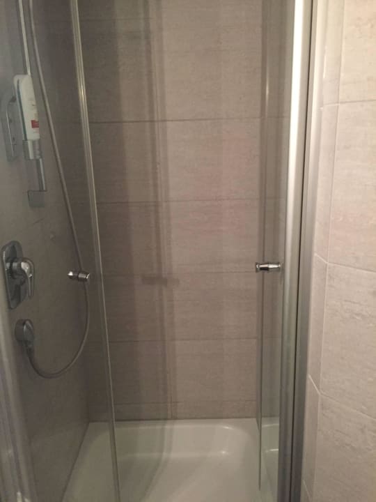 Dusche Leonardo Hotel München City West