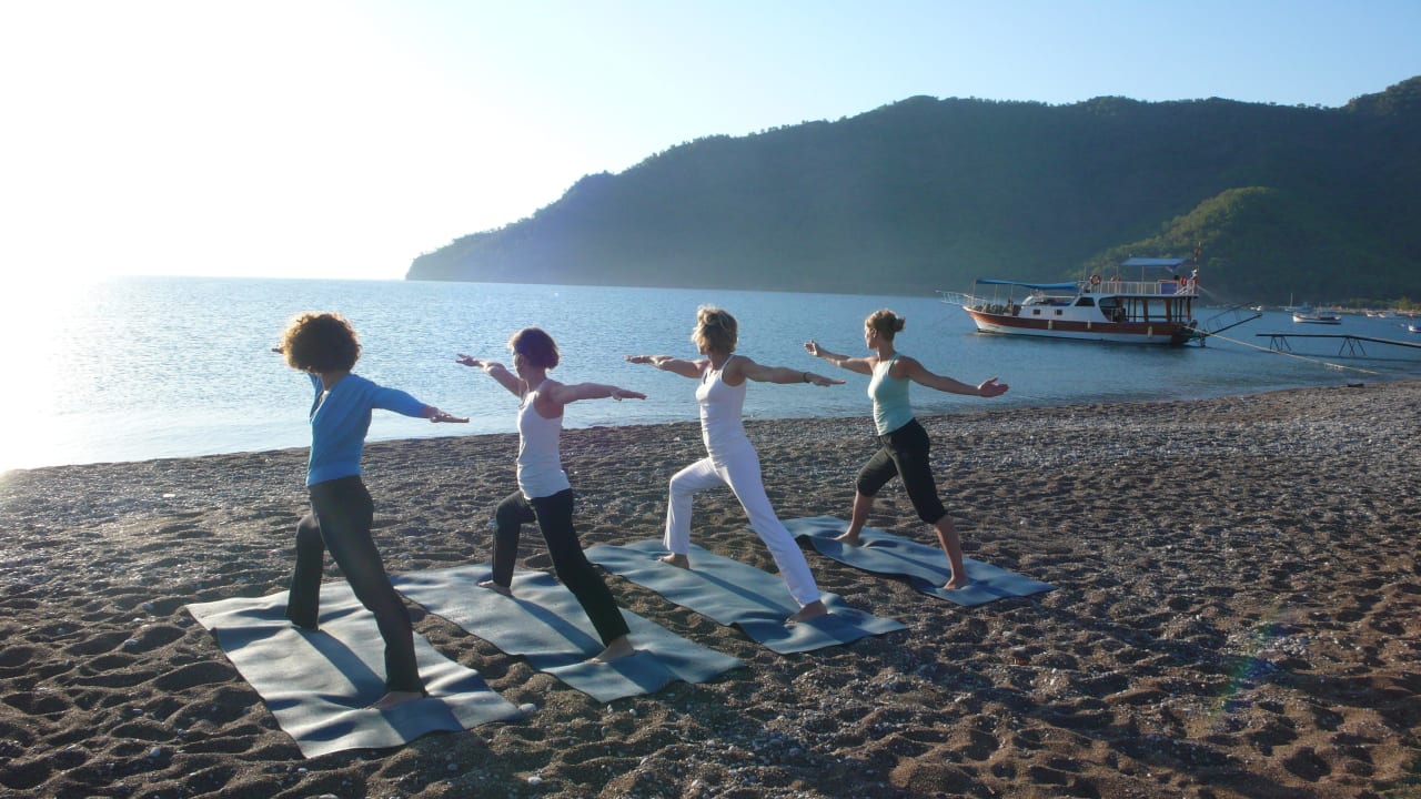 Yoga am Strand LYKIA lodge | home of happiness