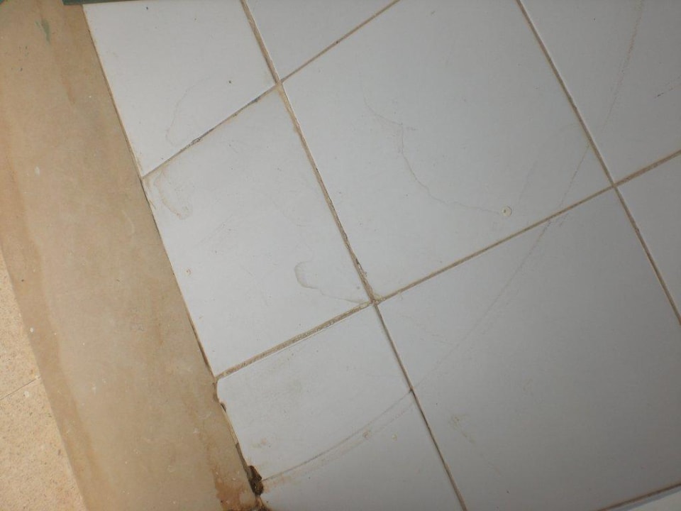 Fliesenboden Schmutz Hotel Sangho Club Zarzis