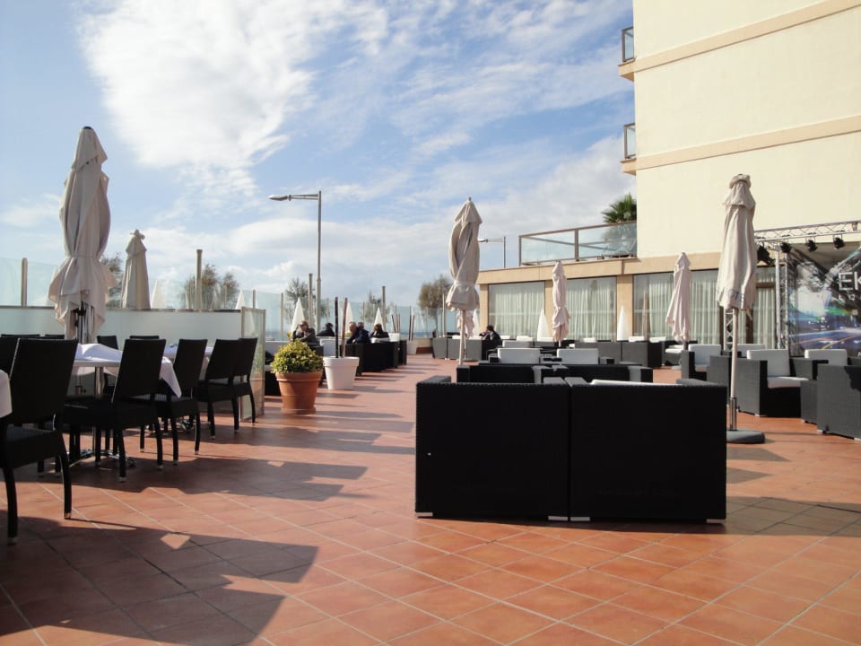 Außenbereich mit Bar AluaSoul Palma