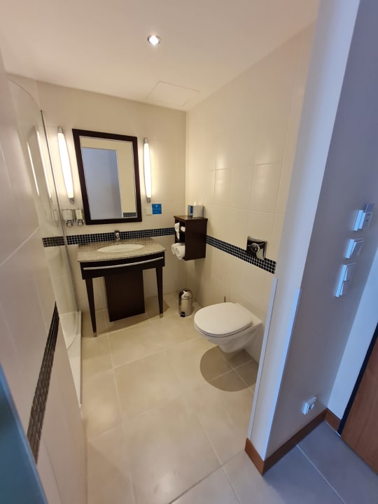 Zimmer Hampton by Hilton Berlin City West