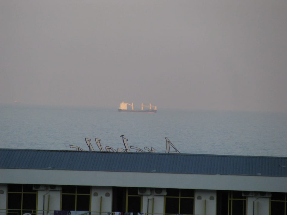 Seitlicher Meerblick, gezoomt Hotel Kristal