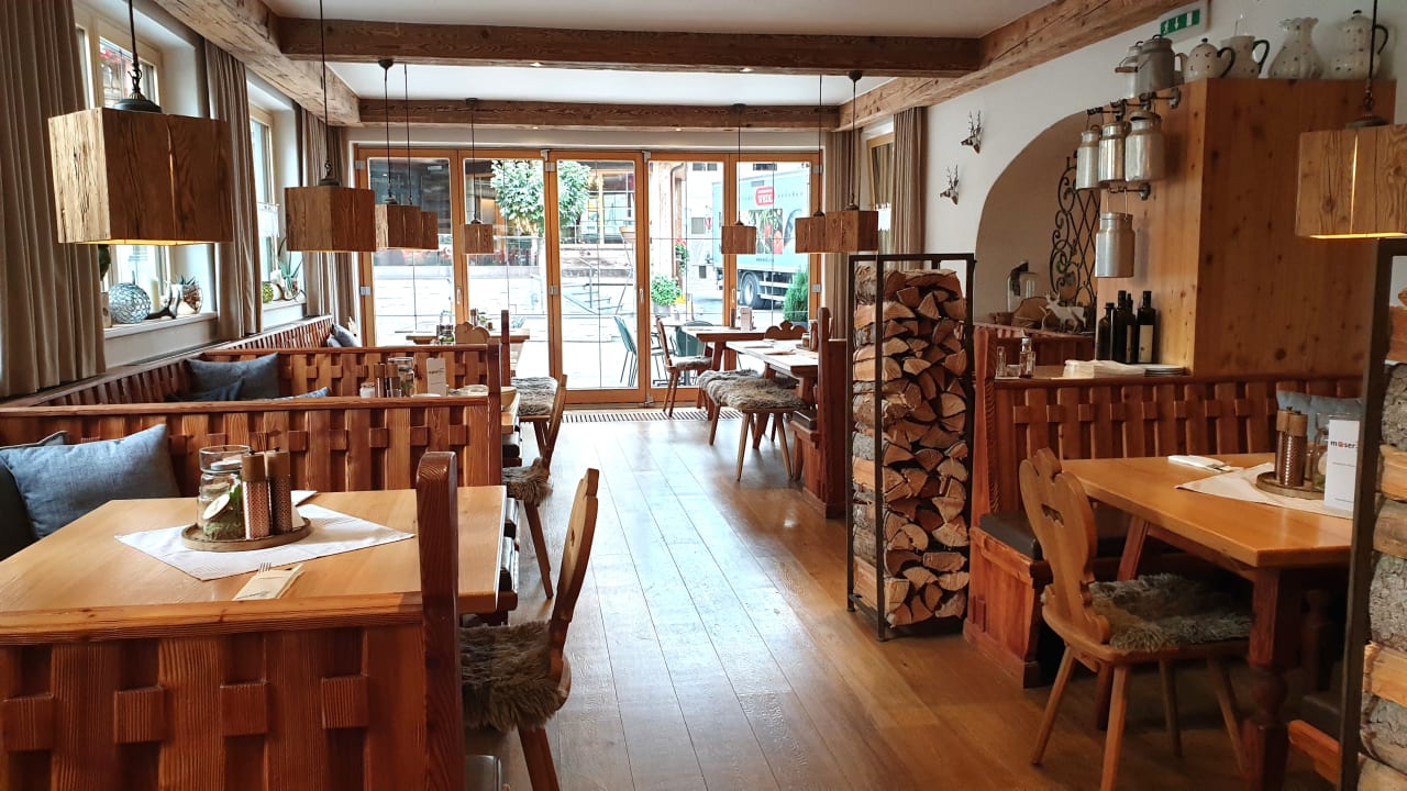 Gastro moser - HOCHKÖNIG Genuss Wirtshaus Hotel
