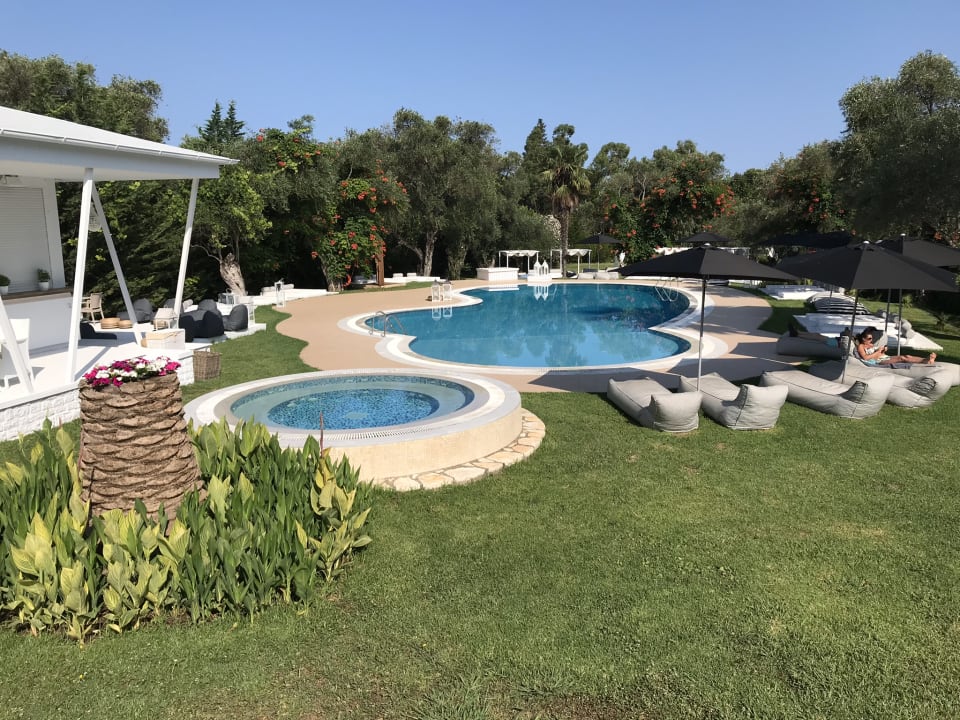 Gartenanlage Mr. & Mrs. White Corfu