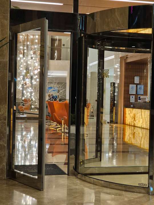 Lobby Side Sunport Hotel & Spa