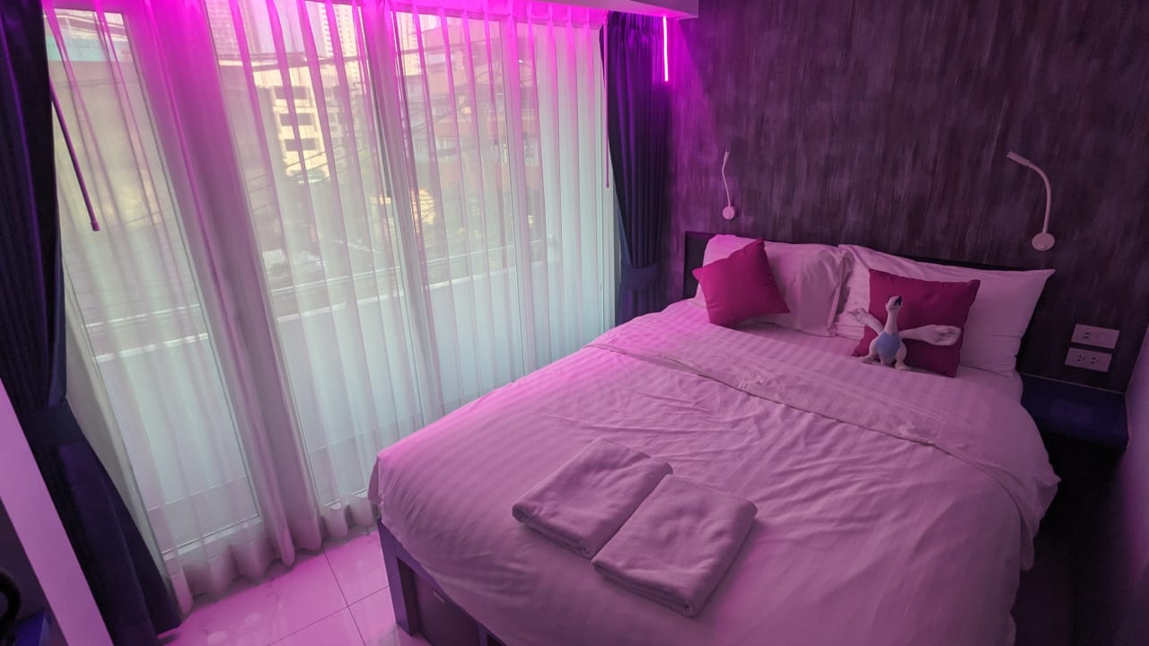 Zimmer Spark Hotel - MRT Queen Sirikit - SHA Extra Plus Certified