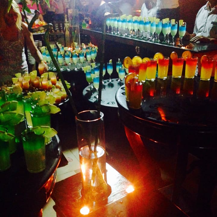 Cocktailausgabe und Anrichte Pickalbatros Alf Leila Wa Leila Resort - Neverland Hurghada