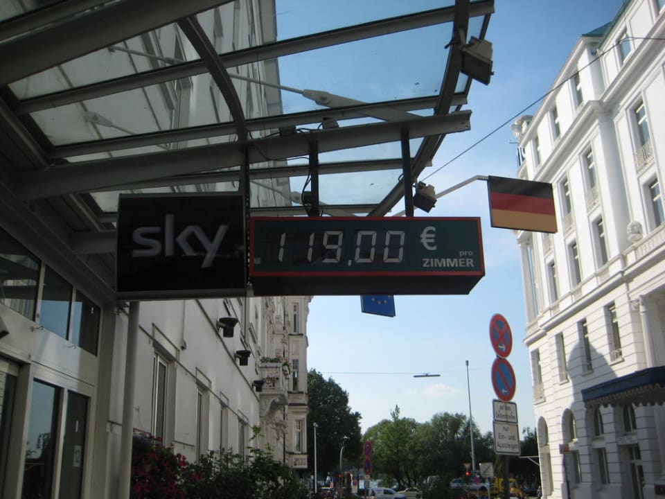 Aktueller Preis / wir haben für 59 € übernachtet Ibis Hamburg Alster Centrum Hotel