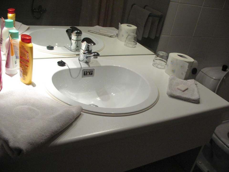 Sehr helles geräumiges Bad Hotel Butler